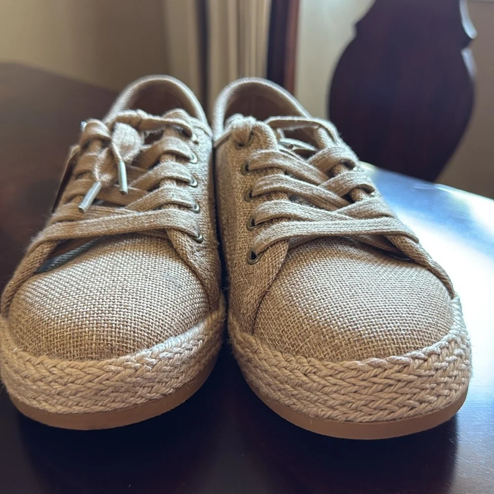 Tommy Bahama Galana Shimmer Tan Canvas Espadrille Sneakers Size  7.5